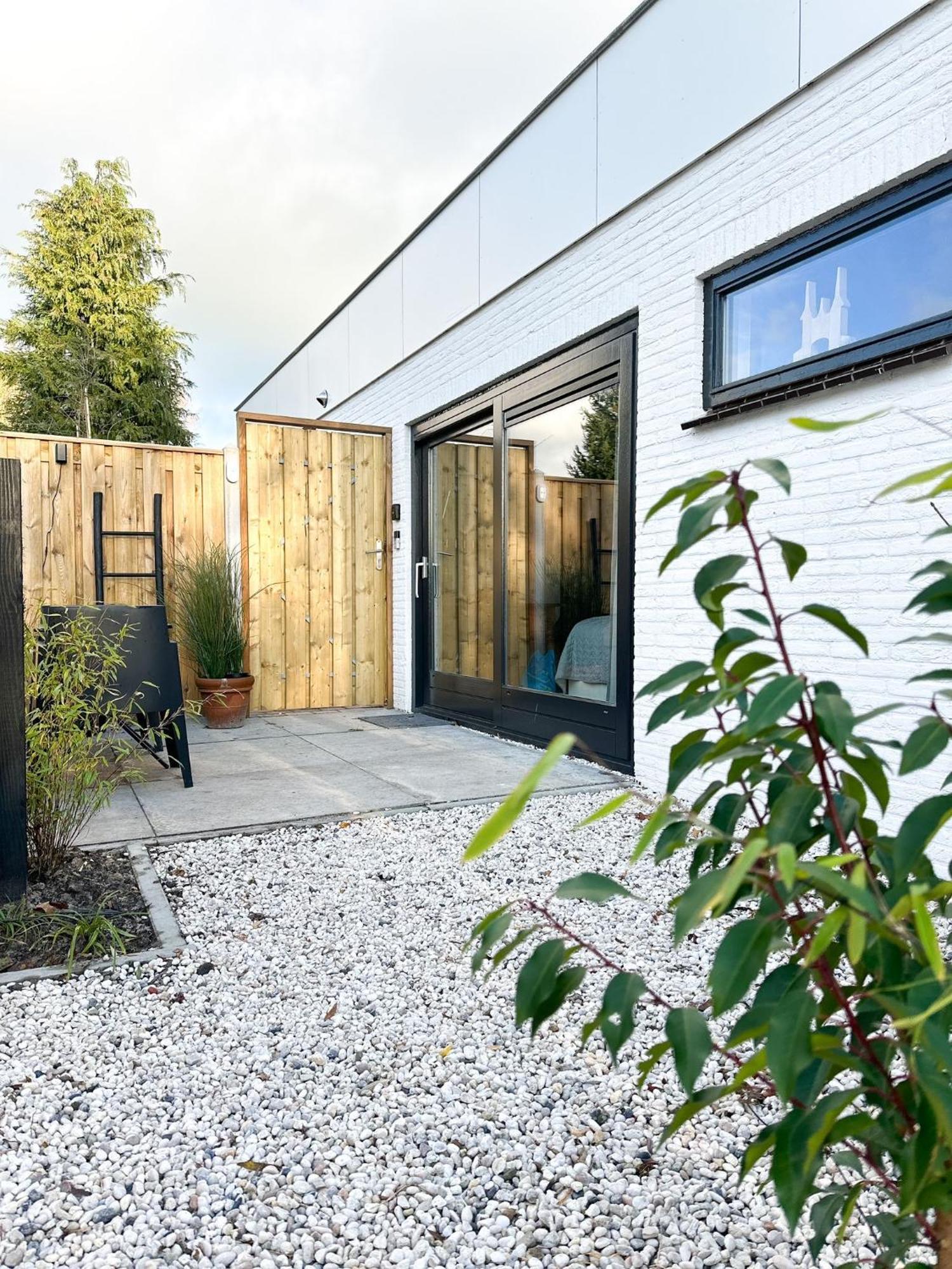 Bed & Breakfast Waterpoort - Incl Gratis Licht Ontbijt En Parking Sneek Bagian luar foto